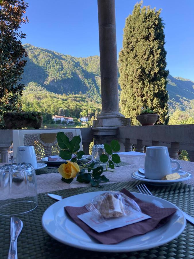 Bed and Breakfast Il Motto Di Tommy Castelveccana Exterior foto