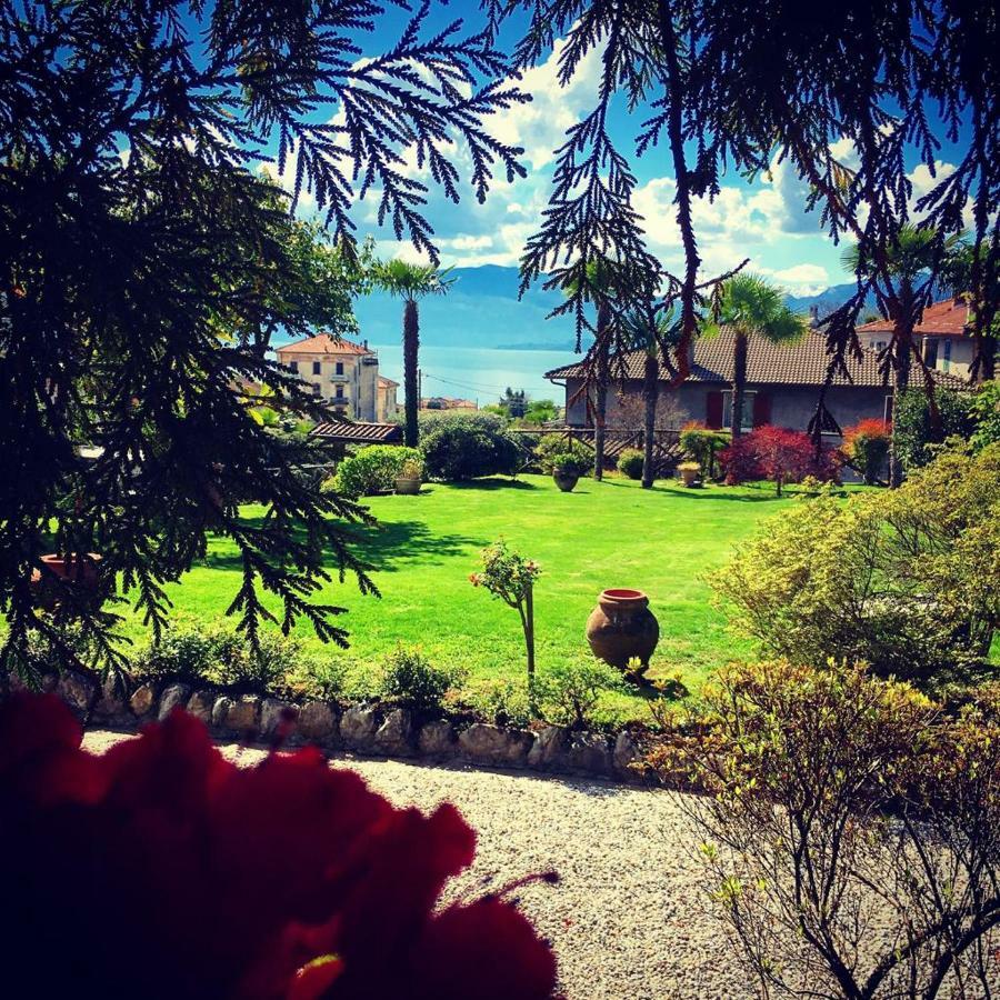 Bed and Breakfast Il Motto Di Tommy Castelveccana Exterior foto